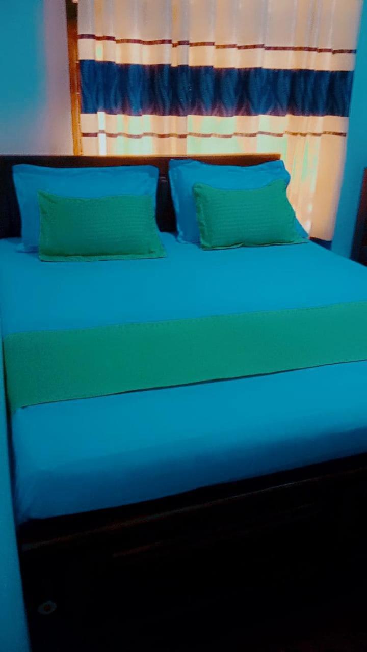 Impress Holiday Home Anuradhapura Luaran gambar